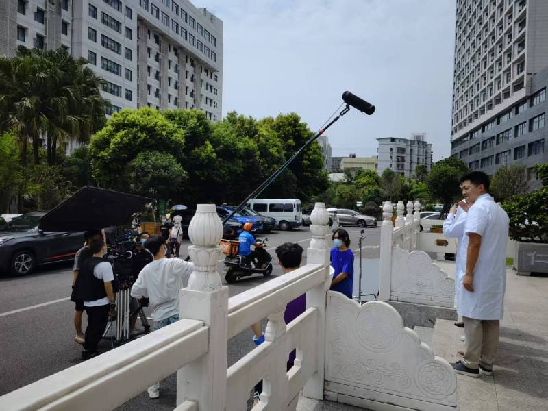 临安市广告片拍摄公司低成本实现高规格制作的诀窍